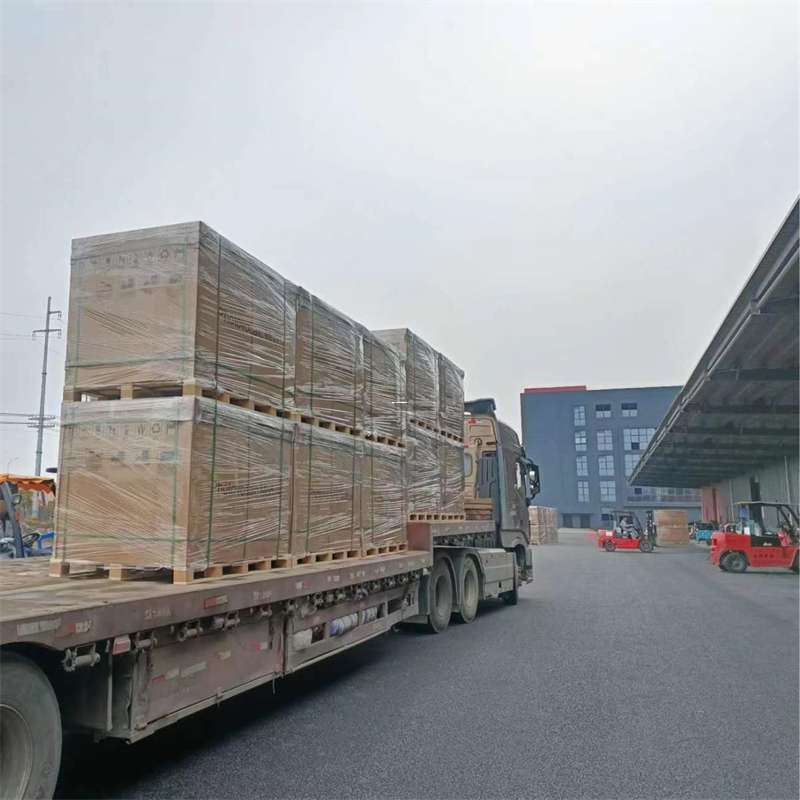 荷塘区察隅县：物流专线的高效货运之旅
